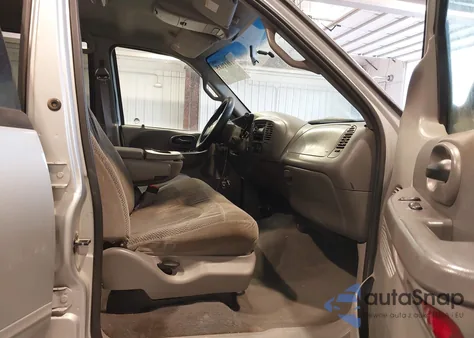 2001 Ford F-150 King Ranch Edition/Lariat/Xlt from USA, damaged, VIN 1FTRW08W91KE90300